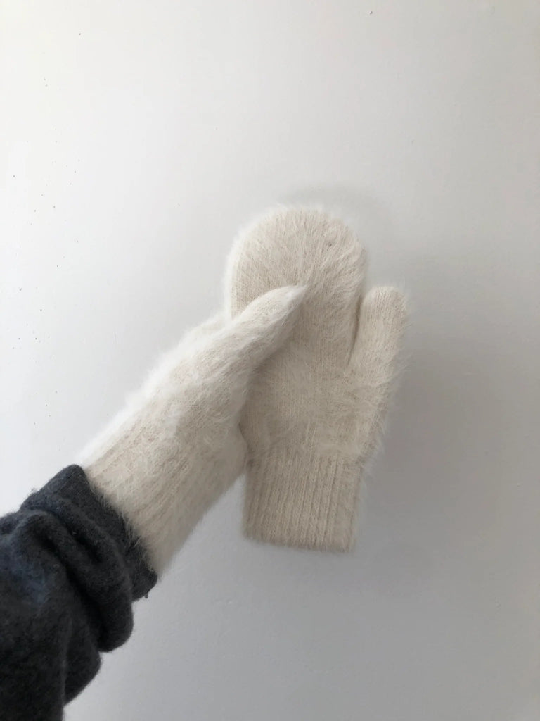 Billy Bamboo Fluffy Angora Mitts (Many Colours) - Victoire BoutiqueBilly BambooHats Ottawa Boutique Shopping Clothing