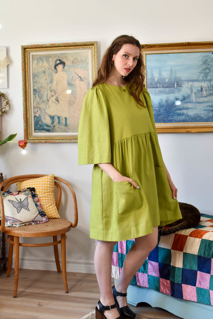 Birds of North America Chimney Swift Dress (Pear) - Victoire BoutiqueBirds of North AmericaDresses Ottawa Boutique Shopping Clothing