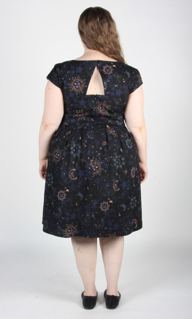 Birds of North America Turnstone Dress - Hello Moon (Online Exclusive) - Victoire BoutiqueBirds of North AmericaDresses Ottawa Boutique Shopping Clothing