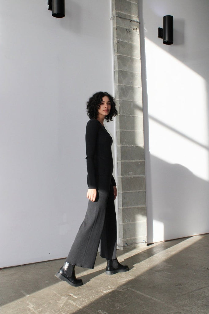 Carolyn Ferreira Flint Jogger (Onyx) - Victoire BoutiqueCarolyn FerreriraBottoms Ottawa Boutique Shopping Clothing