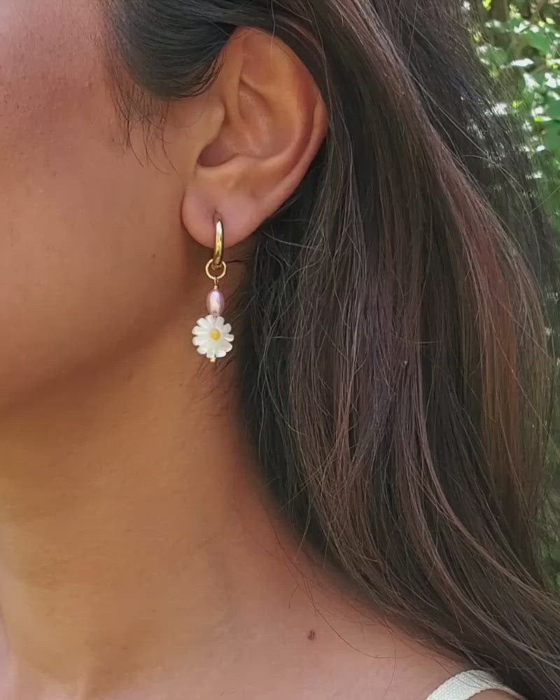 CoutuKitsch Daisy Hoops - Victoire BoutiqueCoutuKitschEarrings Ottawa Boutique Shopping Clothing