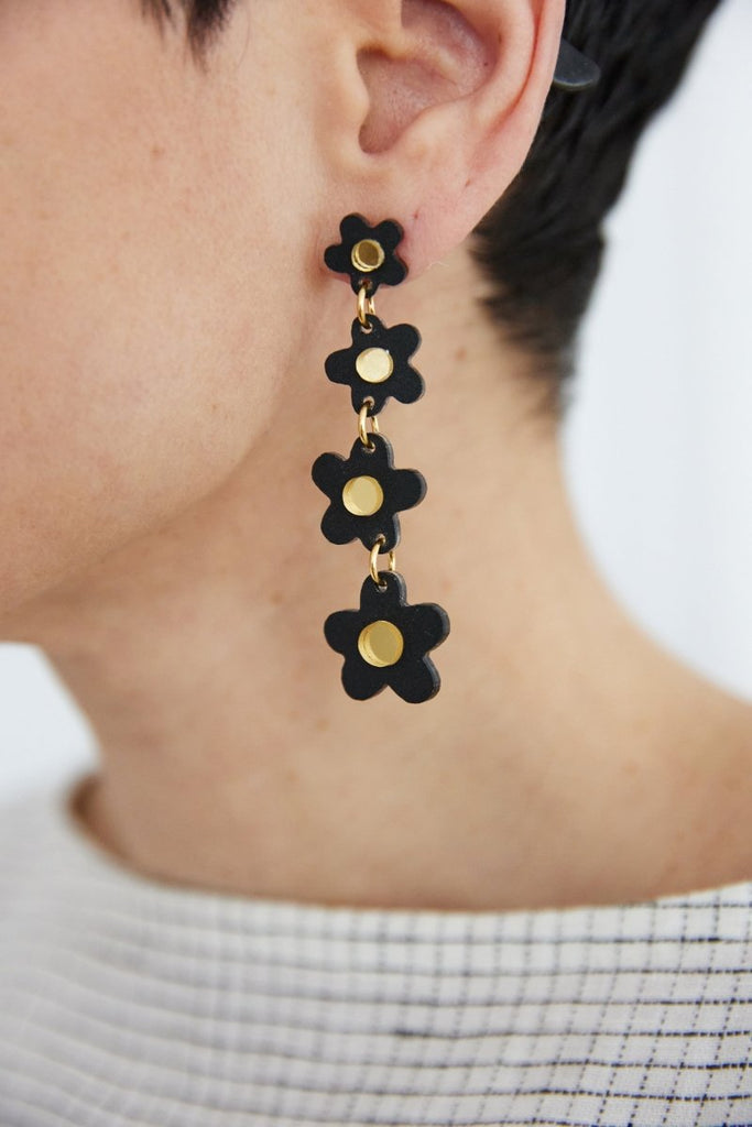 DConstruct Daisypillar Earrings (Ink/Gold) - Victoire BoutiqueDConstructEarrings Ottawa Boutique Shopping Clothing