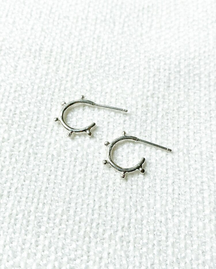 Hawkly Nomad Mini Hoops (Bronze or Silver) - Victoire BoutiqueHawklyEarrings Ottawa Boutique Shopping Clothing
