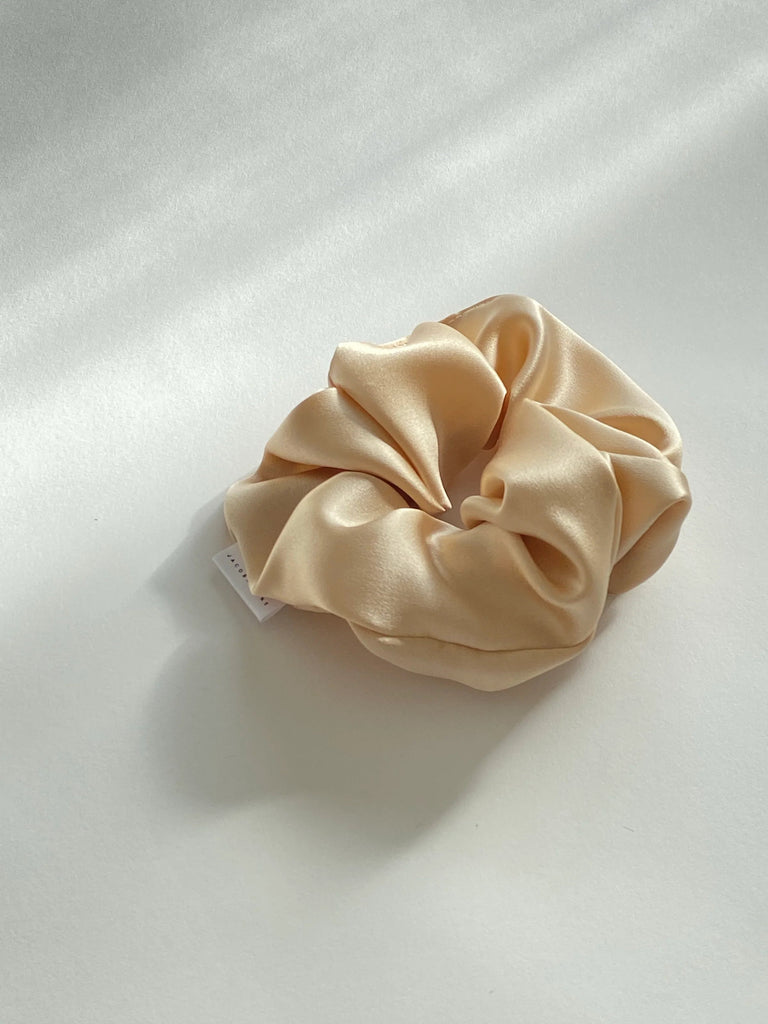 Jacoba Jane Silk Scrunchies (Assorted Colours) - Victoire BoutiqueJacoba JaneHair Accessories Ottawa Boutique Shopping Clothing
