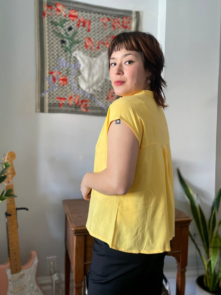 Jennifer Glasgow Lyra Blouse (Yellow) - Victoire BoutiqueJennifer GlasgowTops Ottawa Boutique Shopping Clothing