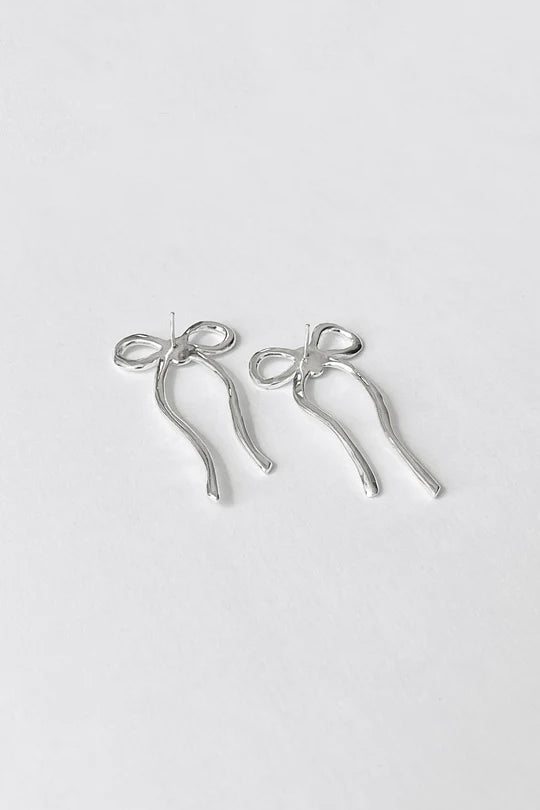 Kara Yoo Dororthy Earrings (Silver) - Victoire BoutiqueKara YooEarrings Ottawa Boutique Shopping Clothing