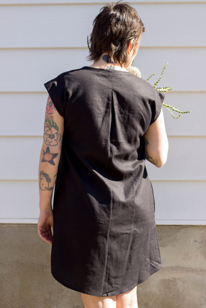 Vera Véro Pacific Dress Nokomis (Black) Elizabeth Hudson Ursa Minor Victoire Boutique Made in Canada Canadian design