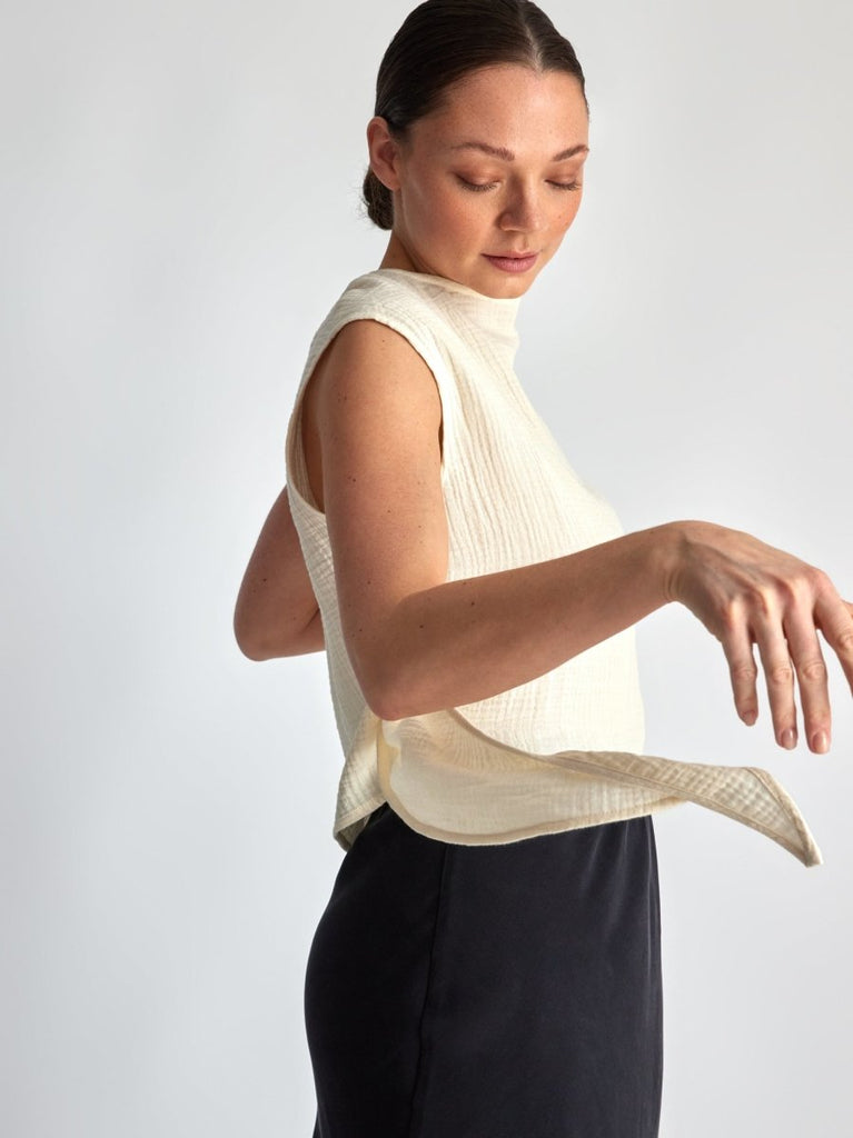 Lepidoptere Eli Knotted Top (Ivory) - Victoire BoutiqueLepidoptereTops Ottawa Boutique Shopping Clothing