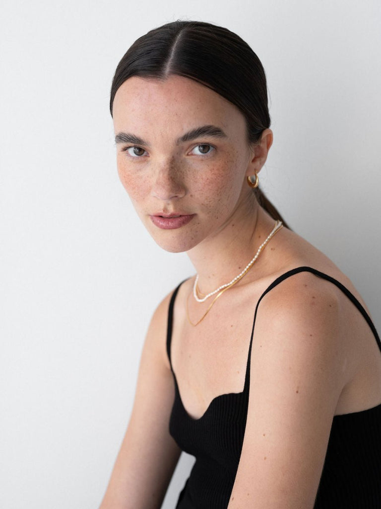 Lisbeth Fine Herringbone Necklace (Gold) - Victoire BoutiqueLisbeth JewelryNecklaces Ottawa Boutique Shopping Clothing