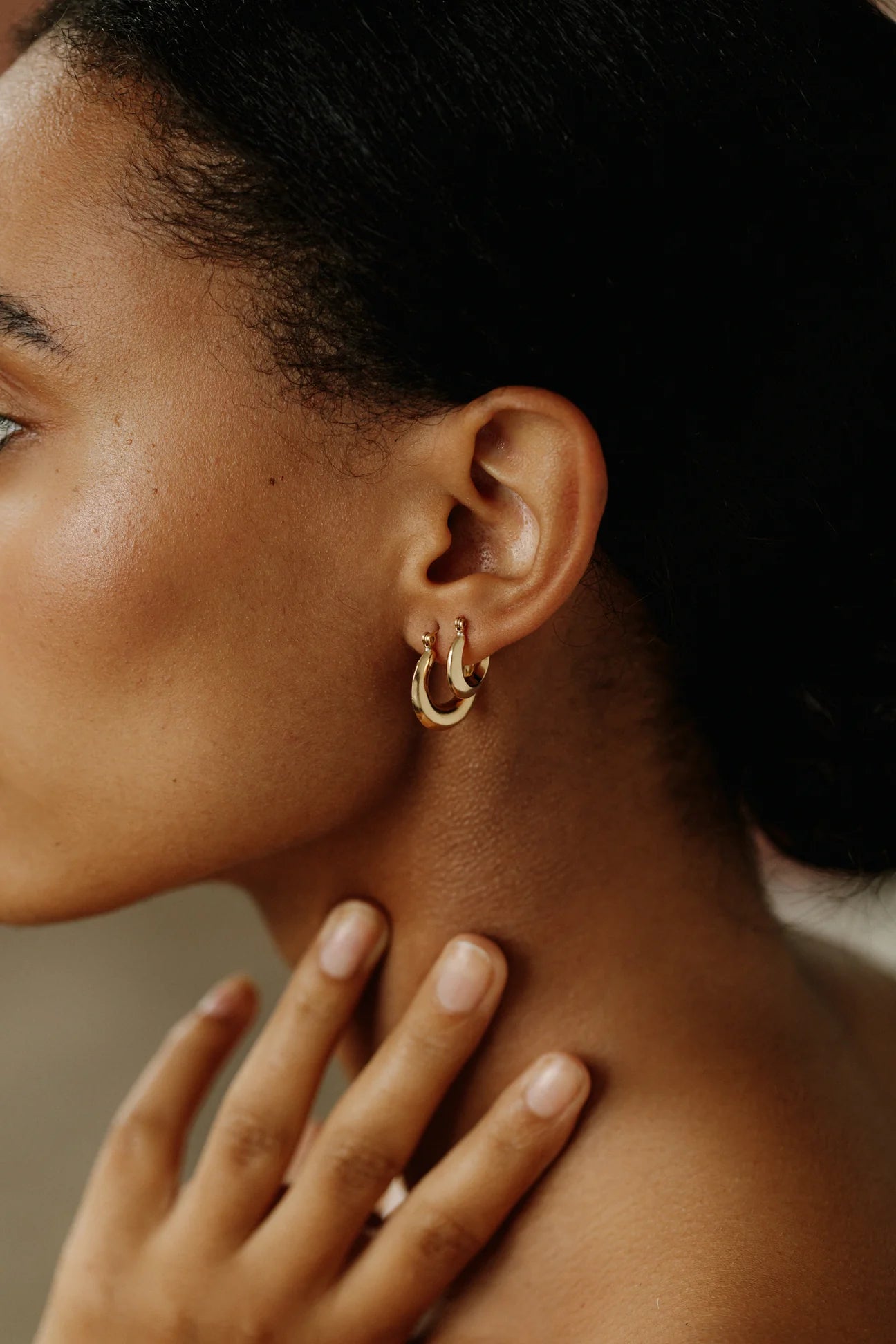 Lisbeth Hailey Hoops - Victoire BoutiqueLisbeth JewelryEarrings Ottawa Boutique Shopping Clothing