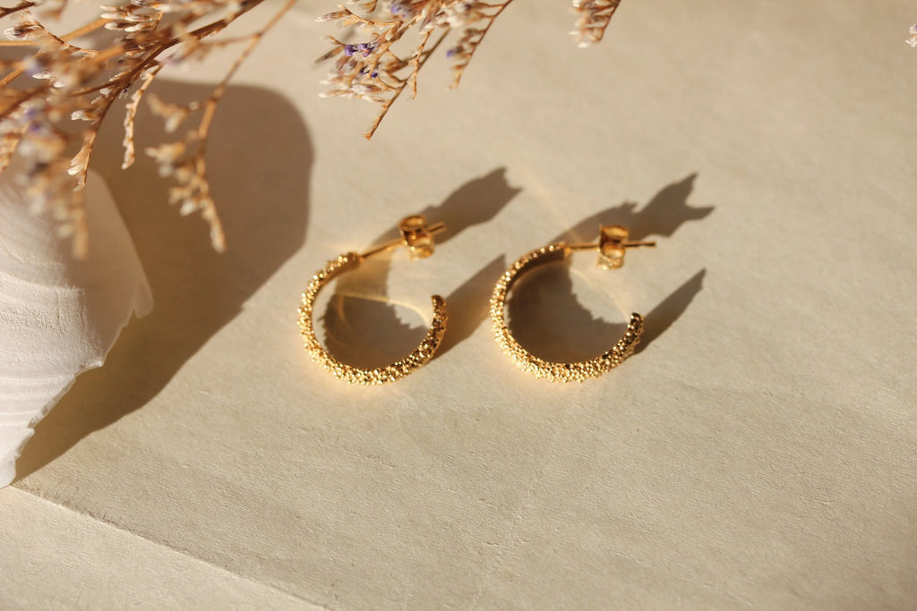 Little Gold Dune Hoops - Victoire BoutiqueLittle GoldEarrings Ottawa Boutique Shopping Clothing