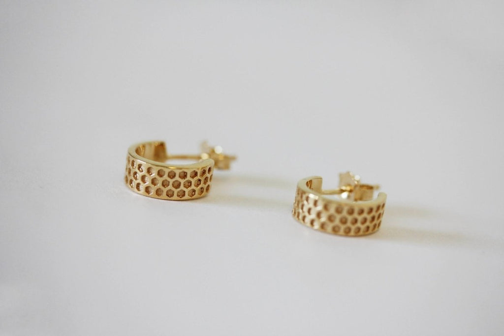 Little Gold Mini Honeycomb Hoops - Victoire BoutiqueLittle GoldEarrings Ottawa Boutique Shopping Clothing