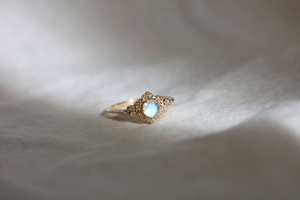 Little Gold Moonflower Ring - Victoire BoutiqueLittle GoldRings Ottawa Boutique Shopping Clothing