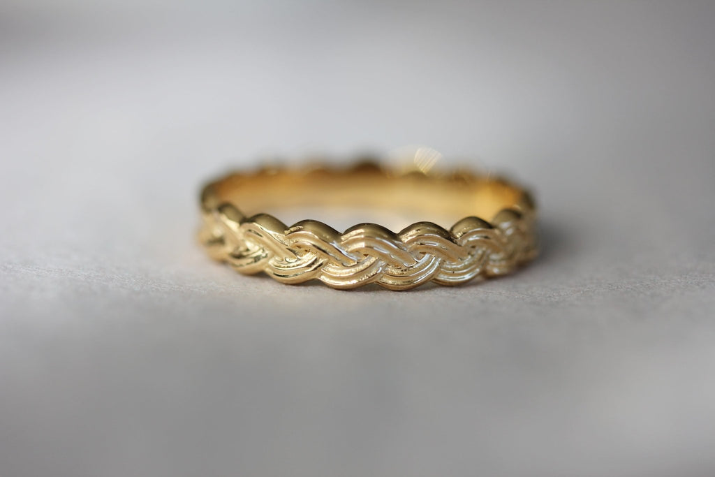 Little Gold Seagrass Band (Thick) - Victoire BoutiqueLittle GoldRings Ottawa Boutique Shopping Clothing