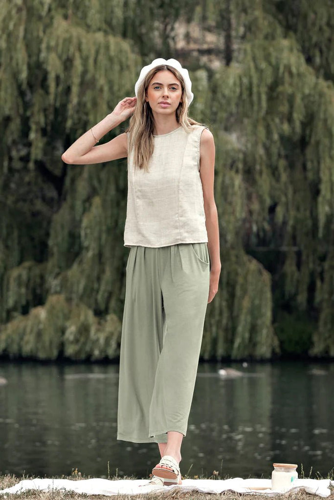 Meemoza Bo Crop Pants (Khaki Green) - Victoire BoutiqueMeemozaBottoms Ottawa Boutique Shopping Clothing
