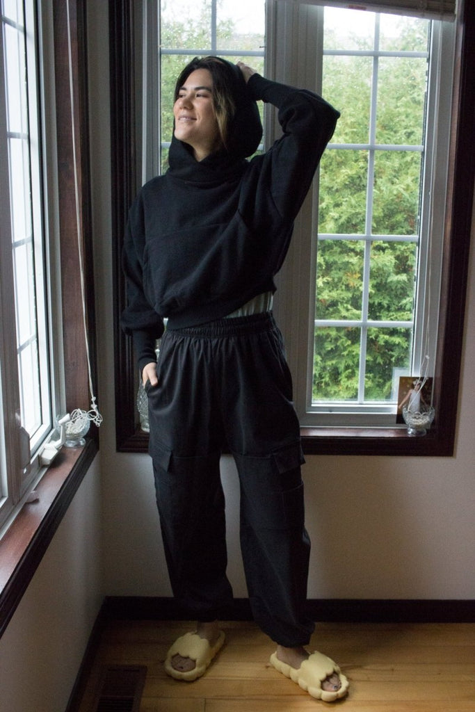 Mercy House Mountain Cargo Pants (Black) - Victoire BoutiqueMercy HouseBottoms Ottawa Boutique Shopping Clothing