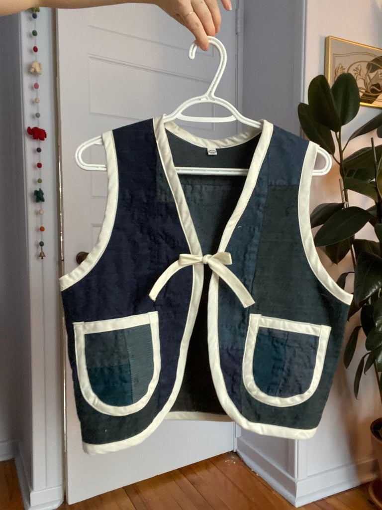 Middle Sister Co. Wool Antique Quilted Vest (Dark Blue and White) - Victoire BoutiqueMiddle Sister Co.Outerwear Ottawa Boutique Shopping Clothing
