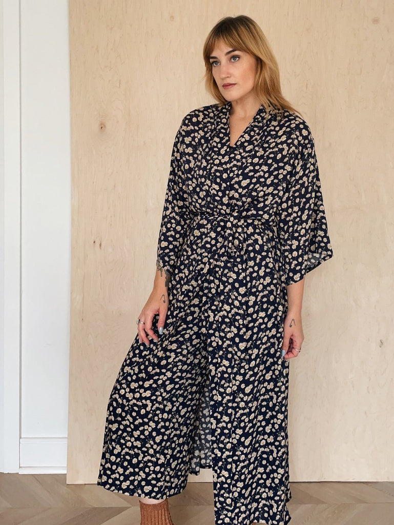 Onderbroeks Classic Robe (Daisies at Dawn) - Victoire BoutiqueOnderbroeksLingerie Ottawa Boutique Shopping Clothing