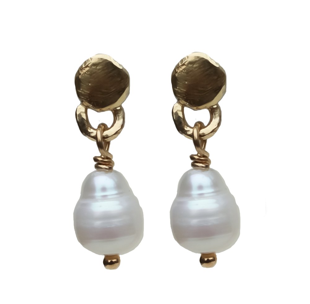 Rowe Pearl Drip Drop Earrings - Victoire BoutiqueRoweEarrings Ottawa Boutique Shopping Clothing