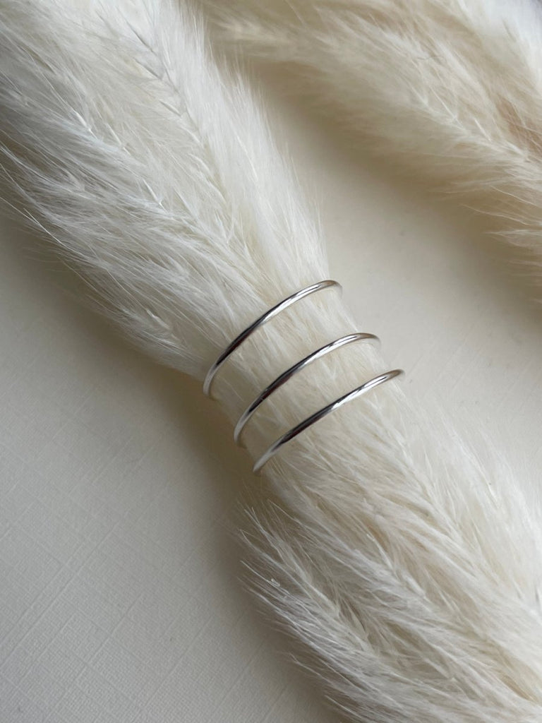 Second Aura Simple Stacker Ring (Silver) - Victoire BoutiqueSecond AuraEarrings Ottawa Boutique Shopping Clothing
