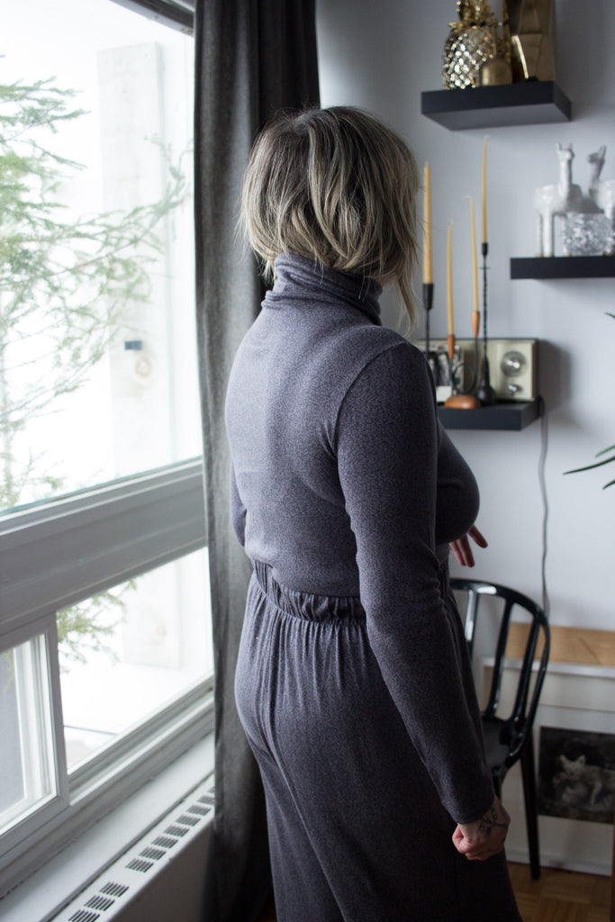 Waves of Hydra Angel '98 Knit Turtleneck (Grey) - Victoire BoutiqueWaves of HydraTops Ottawa Boutique Shopping Clothing