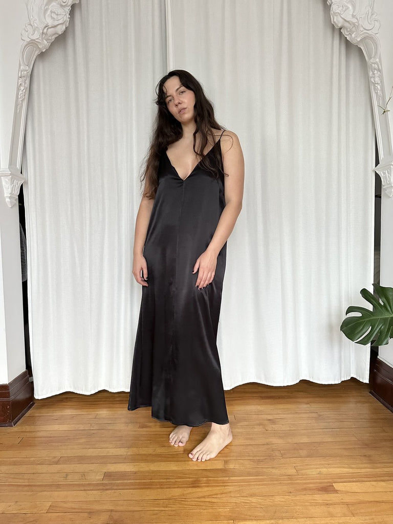 Waves of Hydra Hunnis Long Slip Dress (Black) - Victoire BoutiqueWaves of HydraDresses Ottawa Boutique Shopping Clothing